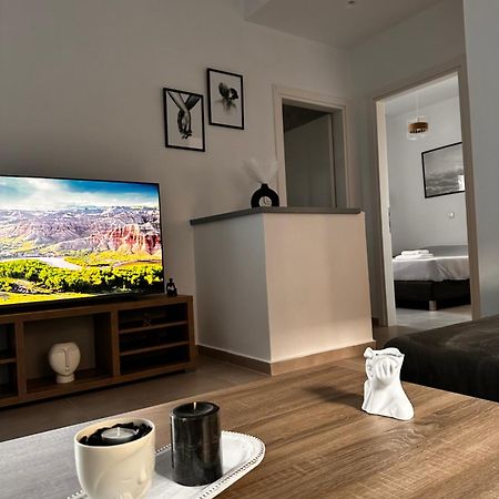 Sky Lägenhet Ermoupoli Exteriör bild